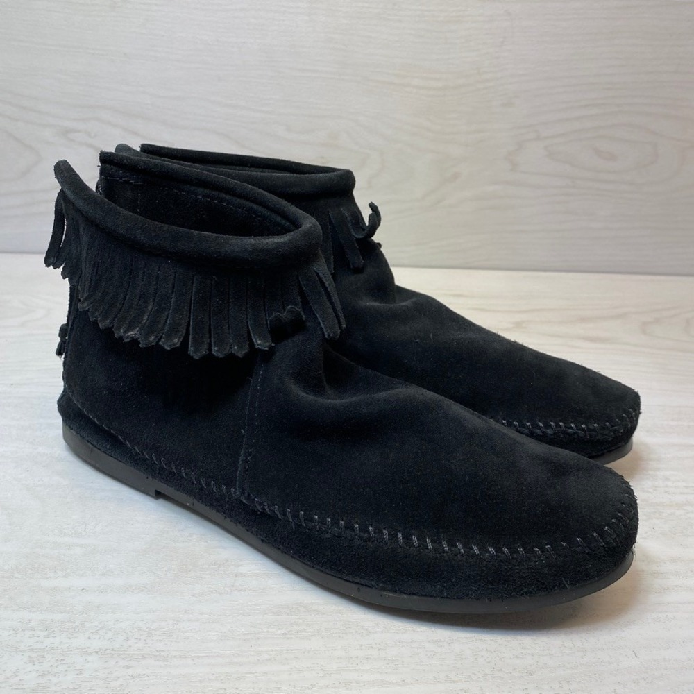 Minnetonka Womens 10 Ankle Boots Fringe Back Zip Black Suede Moccasin Flat 289